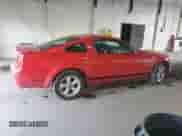 2007 Ford Mustang Deluxe с VIN 1ZVFT80N575258827, выставлен на аукционе Copart как лот 71420585 с пробегом 12 281 миль миль и Списание • Salvage title. История ставок и продаж доступна на DreamBid. Изображение 3.