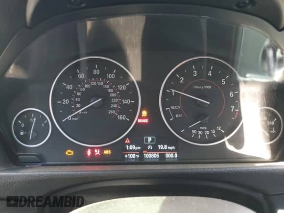 2016 BMW 3 Series 328i z VIN WBA8E9C56GK603403, wystawiony jako Copart lot #70983645 z przebiegiem 100 806 mil mil oraz Szkoda całkowita • Salvage title. Historia ofert i sprzedaży dostępna na DreamBid. Obrazek 9.