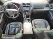 2019 Ford Explorer Limited z VIN 1FM5K8F84KGB48797, wystawiony jako Copart lot #87472385 z przebiegiem 115 003 mil mil oraz Szkoda całkowita • Salvage title. Historia ofert i sprzedaży dostępna na DreamBid. Obrazek 8.