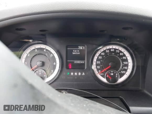 2019 Ram 1500 Tradesman z VIN 1C6RR6FT4KS742093, wystawiony jako IAAI lot #43093868 z przebiegiem 183 824 mil mil oraz . Historia ofert i sprzedaży dostępna na DreamBid. Obrazek 7.