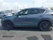 2023 Mazda CX-5 S Carbon Edition z VIN JM3KFBCM6P0171807, wystawiony jako IAAI lot #42450088 z przebiegiem 40 146 mil mil oraz . Historia ofert i sprzedaży dostępna na DreamBid. Obrazek 14.