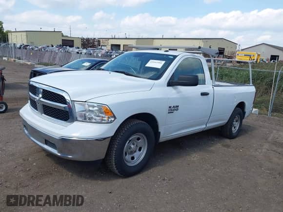2022 Ram 1500 Tradesman с VIN 3C6JR6DG9NG284355, выставлен на аукционе IAAI как лот 43163366 с пробегом 56 318 миль миль и . История ставок и продаж доступна на DreamBid. Изображение 2.