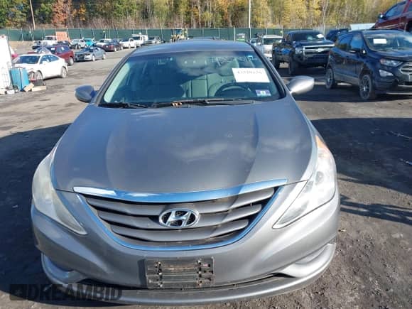 2013 Hyundai Sonata GLS with VIN 5NPEB4ACXDH634361, listed as a IAAI auction lot 43520136 with 140,427 mi miles and . Bid and sale history available at DreamBid. Image 6.