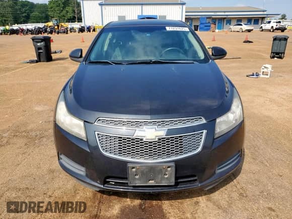 2011 Chevrolet Cruze 2LT z VIN 1G1PG5S97B7298777, wystawiony jako Copart lot #71231625 z przebiegiem 162 968 mil mil oraz Czysty tytuł • Clean title. Historia ofert i sprzedaży dostępna na DreamBid. Obrazek 5.