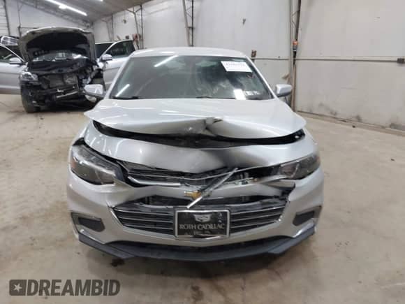 2016 Chevrolet Malibu LT z VIN 1G1ZE5ST3GF330731, wystawiony jako IAAI lot #43381521 z przebiegiem 69 236 mil mil oraz . Historia ofert i sprzedaży dostępna na DreamBid. Obrazek 12.