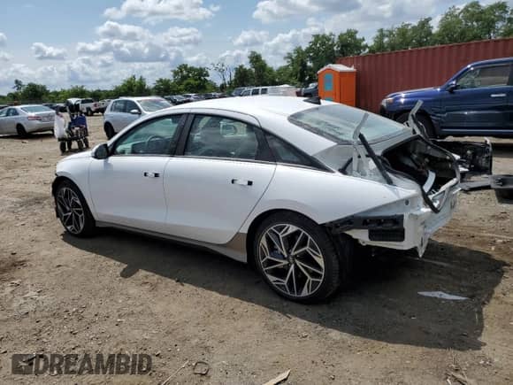 2023 Hyundai Ioniq 6 SEL z VIN KMHM34AC2PA045692, wystawiony jako Copart lot #67584575 z przebiegiem 405 mil mil oraz Szkoda całkowita • Salvage title. Historia ofert i sprzedaży dostępna na DreamBid. Obrazek 2.