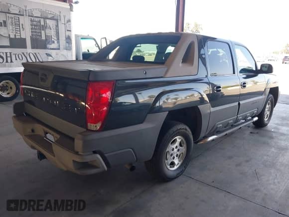 2003 Chevrolet Avalanche с VIN 3GNEC13T93G321146, выставлен на аукционе IAAI как лот 42990662 с пробегом 197 793 миль миль и . История ставок и продаж доступна на DreamBid. Изображение 4.