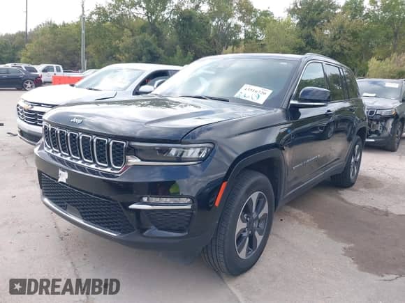 2024 Jeep Grand Cherokee с VIN 1C4RJYB62RC117191, выставлен на аукционе IAAI как лот 43516720 с пробегом 46 430 миль миль и . История ставок и продаж доступна на DreamBid. Изображение 17.