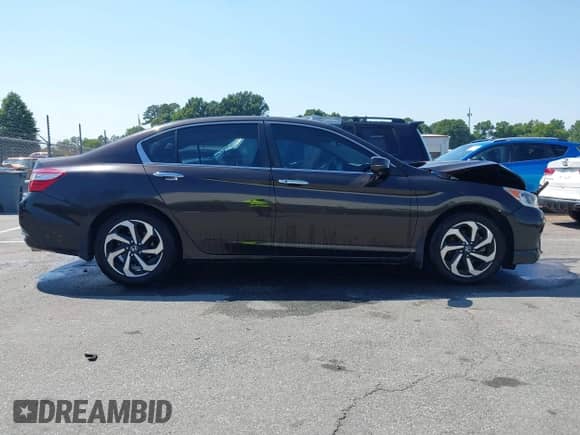 2017 Honda Accord EX-L with VIN 1HGCR2F92HA127246, listed as a IAAI auction lot 42812475 with 71,805 mi miles and . Bid and sale history available at DreamBid. Image 13.