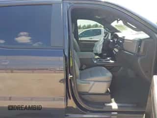 2024 Chevrolet Silverado 1500 LT с VIN 1GCPACED3RZ392571, выставлен на аукционе IAAI как лот 43213638 с пробегом 10 099 миль миль и . История ставок и продаж доступна на DreamBid. Изображение 5.