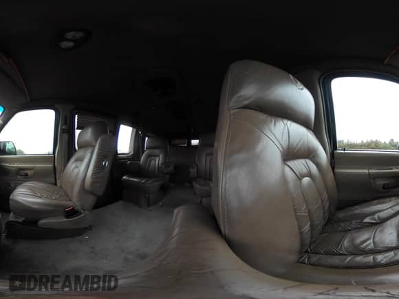 2001 Ford Econoline Cargo Recreational with VIN 1FDRE14L01HB66813, listed as a IAAI auction lot 41982368 with Not provided miles and . Bid and sale history available at DreamBid. Image 18.