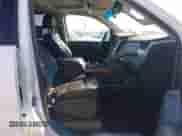 2019 Chevrolet Suburban Premier с VIN 1GNSKJKJ2KR103148, выставлен на аукционе IAAI как лот 41631532 с пробегом 82 424 миль миль и . История ставок и продаж доступна на DreamBid. Изображение 5.