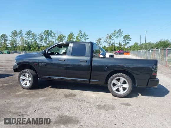 2016 Ram 1500 Express with VIN 1C6RR7FTXGS132065, listed as a IAAI auction lot 43206633 with 159,910 mi miles and . Bid and sale history available at DreamBid. Image 14.