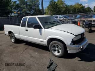 2001 Chevrolet S-10 LS z VIN 1GCCS19531K129710, wystawiony jako Copart lot #69585404 z przebiegiem 163 904 mil mil oraz Szkoda całkowita • Salvage title. Historia ofert i sprzedaży dostępna na DreamBid. Obrazek 4.