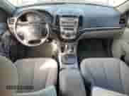 2008 Hyundai Santa Fe SE z VIN 5NMSH13E18H199957, wystawiony jako Copart lot #71792064 z przebiegiem 165 669 mil mil oraz Szkoda całkowita • Salvage title. Historia ofert i sprzedaży dostępna na DreamBid. Obrazek 8.