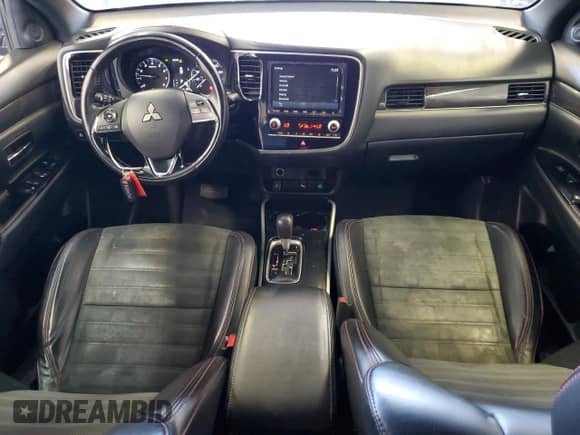 2020 Mitsubishi Outlander ES with VIN JA4AZ3A34LZ036854, listed as a Copart auction lot 82275605 with 119,572 mi miles and Salvage title. Bid and sale history available at DreamBid. Image 8.