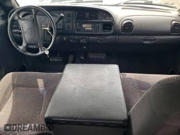 2002 Dodge 2500 с VIN 3B7KF23602M216885, выставлен на аукционе Copart как лот 54138185 с пробегом 184 970 миль миль и Списание • Salvage title. История ставок и продаж доступна на DreamBid. Изображение 8.