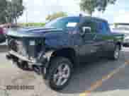 2020 Chevrolet Silverado 1500 LT z VIN 3GCUYDED6LG164799, wystawiony jako IAAI lot #43419021 z przebiegiem 76 502 mil mil oraz . Historia ofert i sprzedaży dostępna na DreamBid. Obrazek 2.