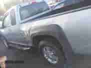 2012 Chevrolet Colorado 1LT z VIN 1GCJTCFEXC8103982, wystawiony jako IAAI lot #41850692 z przebiegiem 149 114 mil mil oraz . Historia ofert i sprzedaży dostępna na DreamBid. Obrazek 15.