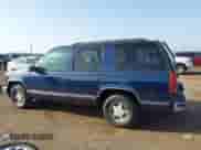 1995 Chevrolet Tahoe z VIN 1GNEC13K7SJ427888, wystawiony jako IAAI lot #42703275 z przebiegiem 251 895 mil mil oraz . Historia ofert i sprzedaży dostępna na DreamBid. Obrazek 14.