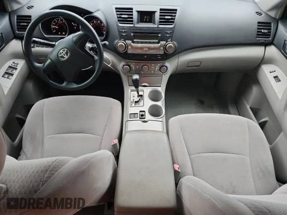 2008 Toyota Highlander z VIN JTEDS41A982033634, wystawiony jako Copart lot #84397905 z przebiegiem 158 604 mil mil oraz Szkoda całkowita • Salvage title. Historia ofert i sprzedaży dostępna na DreamBid. Obrazek 8.