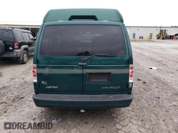2002 Chevrolet Astro Cargo YF7 Upfitter с VIN 1GBEL19X22B135639, выставлен на аукционе Copart как лот 84209554 с пробегом 241 212 миль миль и Списание • Salvage title. История ставок и продаж доступна на DreamBid. Изображение 6.