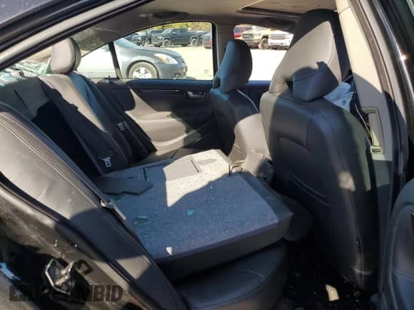 2005 Volvo S60 с VIN YV1RS592452477779, выставлен на аукционе Copart как лот 82005425 с пробегом 108 734 миль миль и Списание • Salvage title. История ставок и продаж доступна на DreamBid. Изображение 10.