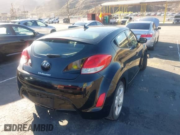 2014 Hyundai Veloster с VIN KMHTC6AD3EU215456, выставлен на аукционе IAAI как лот 43530230 с пробегом 188 036 миль миль и . История ставок и продаж доступна на DreamBid. Изображение 4.