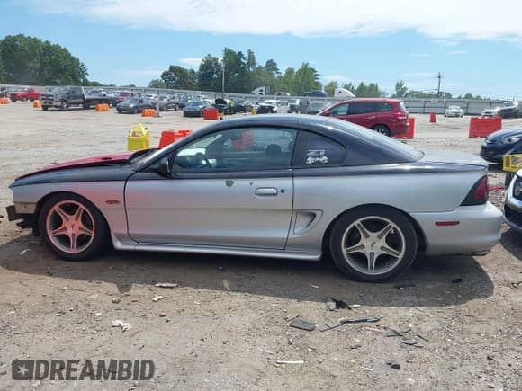 1998 Ford Mustang GT с VIN 1FAFP42X9WF104912, выставлен на аукционе IAAI как лот 43124465 с пробегом 164 445 миль миль и . История ставок и продаж доступна на DreamBid. Изображение 14.
