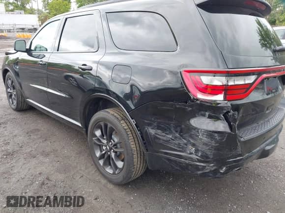 2025 Dodge Durango R/T Plus with VIN 1C4SDJCT1SC524056, listed as a IAAI auction lot 42344995 with 885 mi miles and . Bid and sale history available at DreamBid. Image 3.
