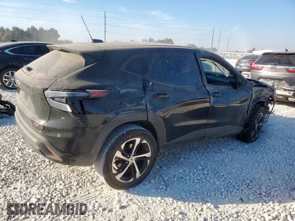 2024 Chevrolet Trax 1RS с VIN KL77LGE27RC213514, выставлен на аукционе Copart как лот 84996815 с пробегом 27 619 миль миль и Списание • Salvage title. История ставок и продаж доступна на DreamBid. Изображение 3.