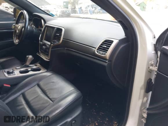 2017 Jeep Grand Cherokee Limited z VIN 1C4RJFBG6HC710922, wystawiony jako IAAI lot #43509357 z przebiegiem 108 800 mil mil oraz . Historia ofert i sprzedaży dostępna na DreamBid. Obrazek 5.