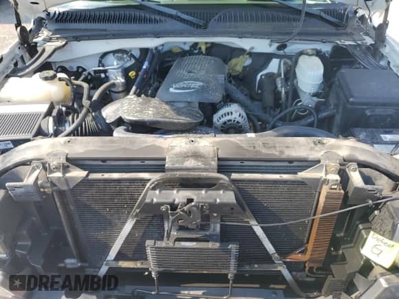 2005 Chevrolet Silverado 2500HD LS z VIN 1GCHK23U25F931501, wystawiony jako Copart lot #70152695 z przebiegiem 81 383 mil mil oraz Szkoda całkowita • Salvage title. Historia ofert i sprzedaży dostępna na DreamBid. Obrazek 11.