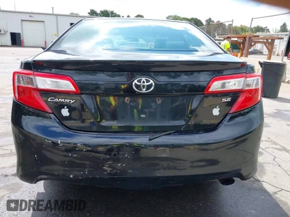 2014 Toyota Camry SE with VIN 4T1BF1FKXEU365335, listed as a IAAI auction lot 43098540 with 313,853 mi miles and . Bid and sale history available at DreamBid. Image 17.