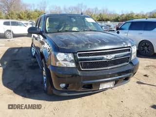 2007 Chevrolet Suburban LT с VIN 1GNFK16347J223178, выставлен на аукционе IAAI как лот 41757938 с пробегом Не указан миль и . История ставок и продаж доступна на DreamBid. Изображение 1.