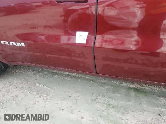 2020 Ram 1500 Big Horn z VIN 1C6RREFG3LN119738, wystawiony jako Copart lot #74769604 z przebiegiem Nie podano mil oraz Nie do naprawy • Non repairable. Historia ofert i sprzedaży dostępna na DreamBid. Obrazek 14.