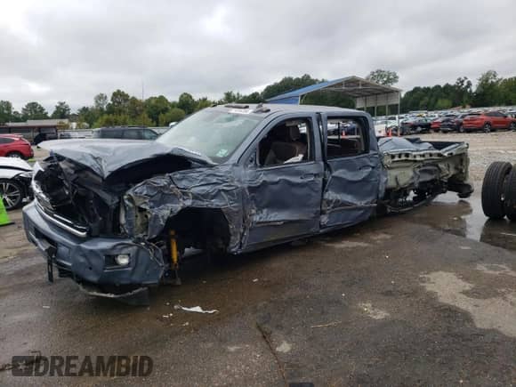2016 Chevrolet Silverado 3500HD High Country with VIN 1GC4K1E84GF218580, listed as a Copart auction lot 42449825 with 174,476 mi miles and Salvage title. Bid and sale history available at DreamBid. Image 1.