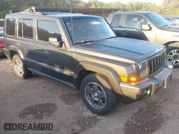 2006 Jeep Commander с VIN 1J8HG48K36C188153, выставлен на аукционе IAAI как лот 43131702 с пробегом 161 827 миль миль и . История ставок и продаж доступна на DreamBid. Изображение 1.