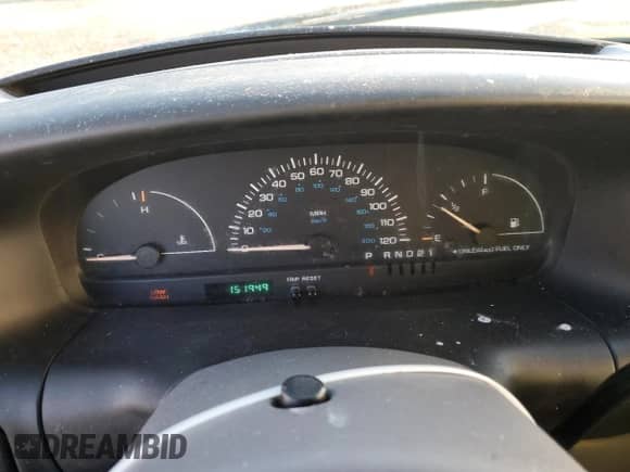2000 Dodge Caravan with VIN 2B4FP25B6YR745975, listed as a Copart auction lot 87710025 with 151,949 mi miles and Salvage title. Bid and sale history available at DreamBid. Image 9.