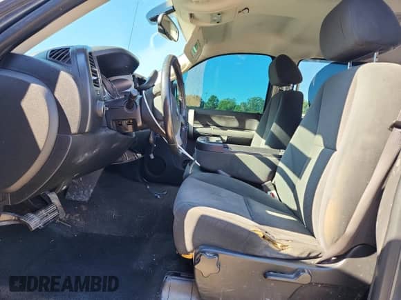 2007 Chevrolet Silverado 1500 2LT z VIN 2GCEK13M671533425, wystawiony jako Copart lot #82127825 z przebiegiem 206 632 mil mil oraz Szkoda całkowita • Salvage title. Historia ofert i sprzedaży dostępna na DreamBid. Obrazek 7.