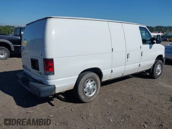 2013 Ford Econoline Cargo Commercial с VIN 1FTNE2EWXDDA09805, выставлен на аукционе IAAI как лот 43043363 с пробегом 84 796 миль миль и . История ставок и продаж доступна на DreamBid. Изображение 4.