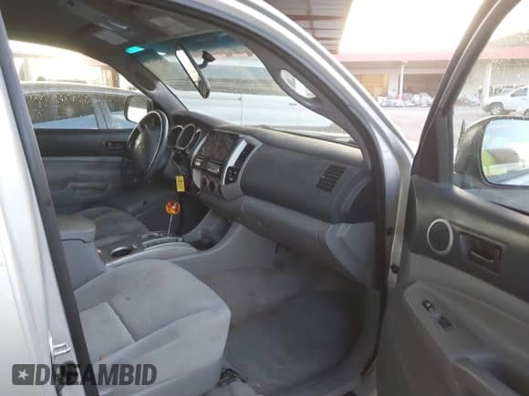 2006 Toyota Tacoma PreRunner с VIN 5TETU62N76Z145476, выставлен на аукционе IAAI как лот 43413034 с пробегом 220 496 миль миль и . История ставок и продаж доступна на DreamBid. Изображение 5.