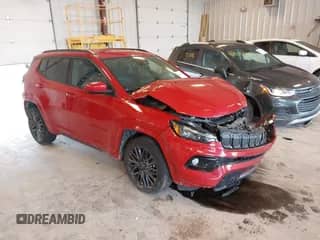 2022 Jeep Compass Limited with VIN 3C4NJDCB3NT185954, listed as a IAAI auction lot 42827478 with 17,034 mi miles and . Bid and sale history available at DreamBid. Image 1.