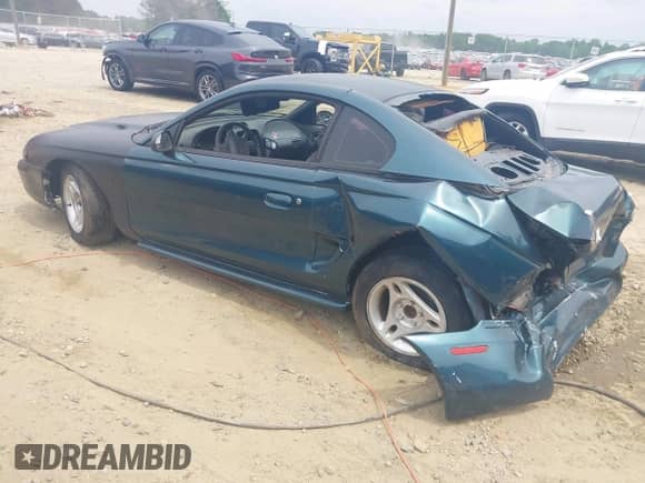 1994 Ford Mustang z VIN 1FALP4047RF138041, wystawiony jako IAAI lot #42169796 z przebiegiem 174 286 mil mil oraz . Historia ofert i sprzedaży dostępna na DreamBid. Obrazek 3.