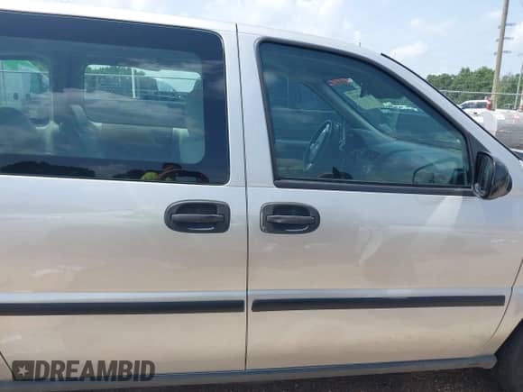 2008 Chevrolet Uplander LS с VIN 1GNDU23W68D158128, выставлен на аукционе IAAI как лот 42589423 с пробегом 154 689 миль миль и . История ставок и продаж доступна на DreamBid. Изображение 14.