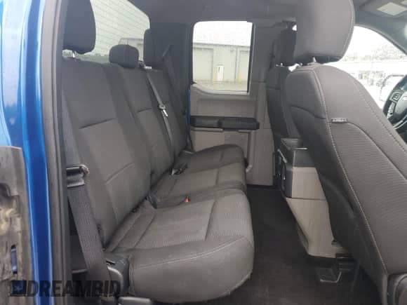 2018 Ford F-150 XL z VIN 1FTEX1EP8JFA27328, wystawiony jako Copart lot #70298055 z przebiegiem 116 420 mil mil oraz Szkoda całkowita • Salvage title. Historia ofert i sprzedaży dostępna na DreamBid. Obrazek 10.