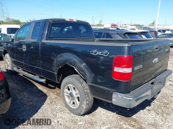 2007 Ford F-150 XLT z VIN 1FTPX14V37FA27514, wystawiony jako IAAI lot #43400490 z przebiegiem 124 017 mil mil oraz . Historia ofert i sprzedaży dostępna na DreamBid. Obrazek 3.