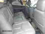 2005 Chevrolet Suburban Z71 с VIN 3GNFK16Z25G292017, выставлен на аукционе IAAI как лот 42610183 с пробегом Не указан миль и . История ставок и продаж доступна на DreamBid. Изображение 8.