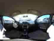 2005 Saturn ION ION 2 с VIN 1G8AJ52F55Z161005, выставлен на аукционе IAAI как лот 40937372 с пробегом 219 963 миль миль и . История ставок и продаж доступна на DreamBid. Изображение 19.