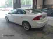 2015 Volvo S60 T5 Premier с VIN YV1612TKXF1348479, выставлен на аукционе IAAI как лот 42555934 с пробегом 138 062 миль миль и . История ставок и продаж доступна на DreamBid. Изображение 3.